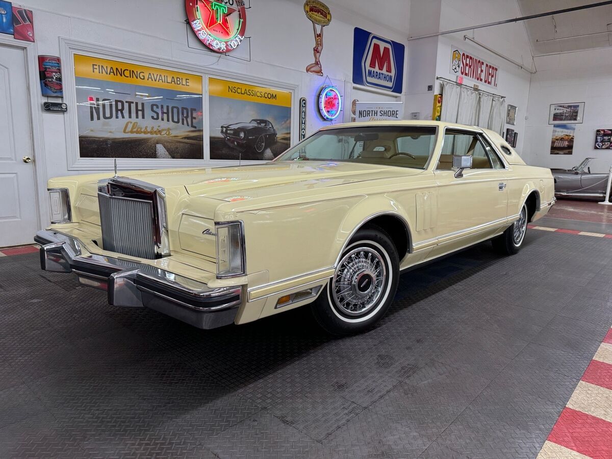 1979 Lincoln Mark Series - VERY LOW MILES - CLEAN SOUTHERN CAR -SEE VIDEO - photo 2