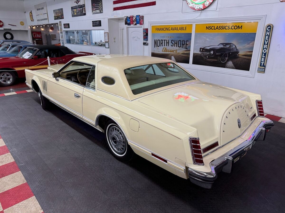 1979 Lincoln Mark Series - VERY LOW MILES - CLEAN SOUTHERN CAR -SEE VIDEO - photo 3
