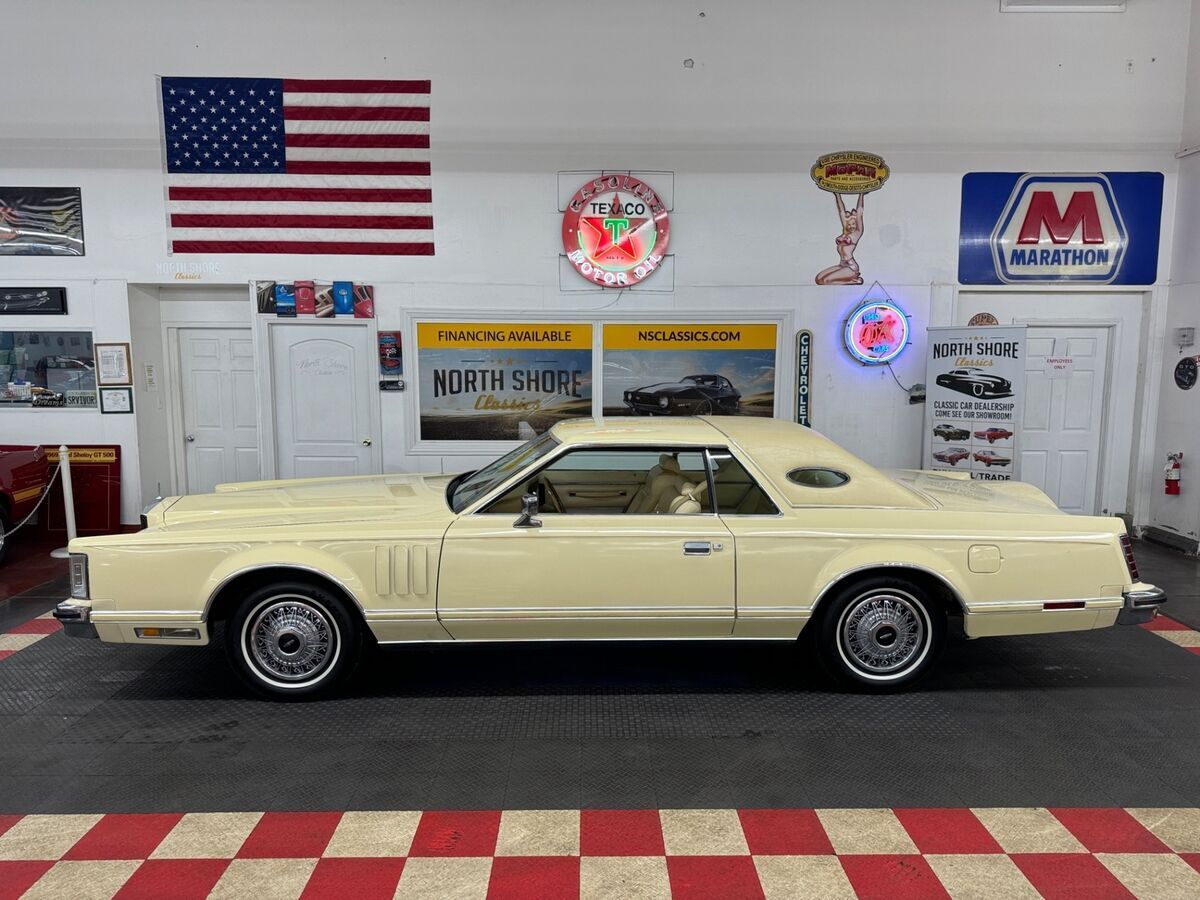 1979 Lincoln Mark Series - VERY LOW MILES - CLEAN SOUTHERN CAR -SEE VIDEO - photo 4