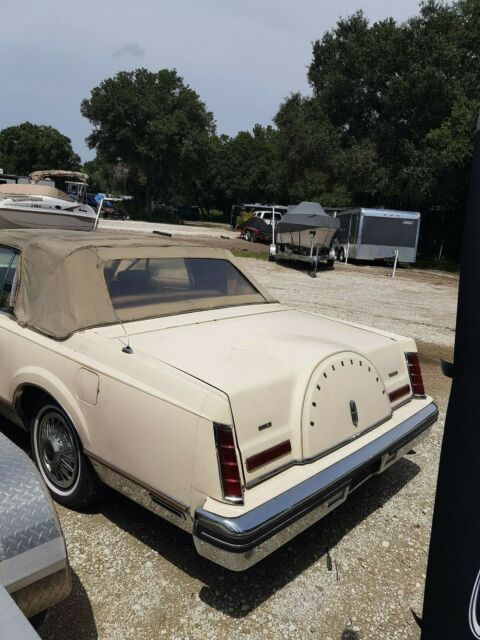 1983 Lincoln Mark Series Convertible - photo 5