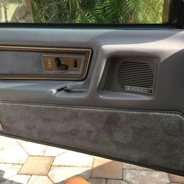 1989 Lincoln Mark Series - photo 8