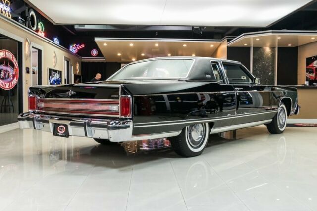 1977 Lincoln Continental Town Coupe - photo 11