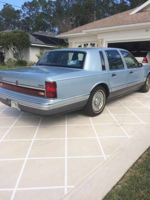 1993 Lincoln Town Car signature series - photo 6