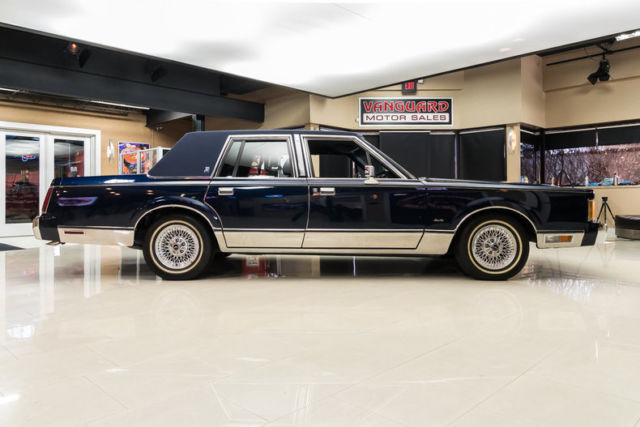 1989 Lincoln Town Car Signature - photo 10