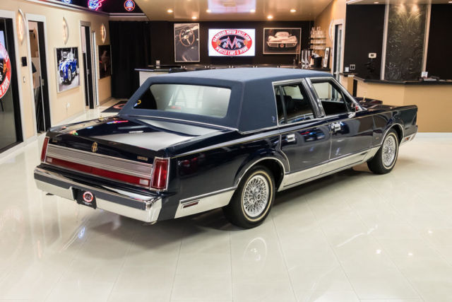 1989 Lincoln Town Car Signature - photo 12