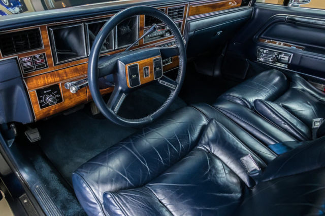 1989 Lincoln Town Car Signature - photo 2