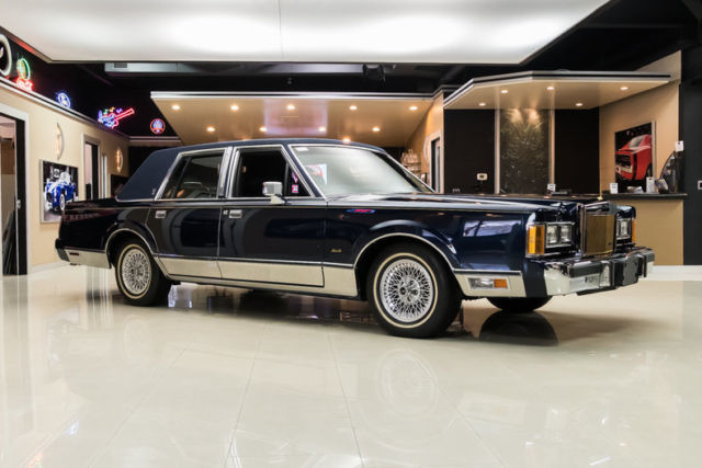 1989 Lincoln Town Car Signature - photo 8