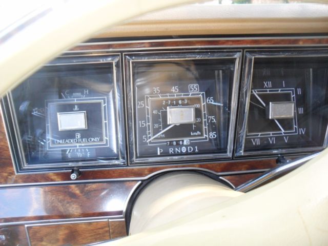1984 Lincoln Town Car - photo 4