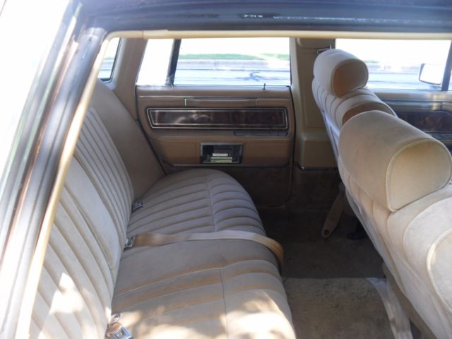 1984 Lincoln Town Car - photo 6