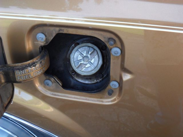 1984 Lincoln Town Car - photo 9