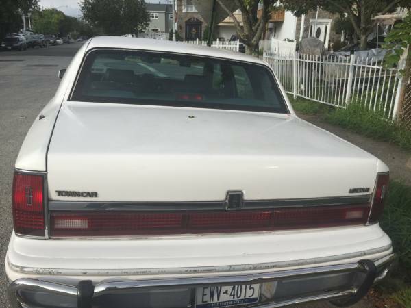 1994 Lincoln Town Car - photo 6