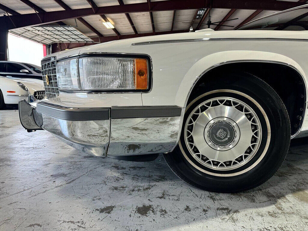 1994 Cadillac Fleetwood BROUGHAM - 15K ORIGINAL MILES - CORVETTE 5.7 LT1 V8! - photo 2