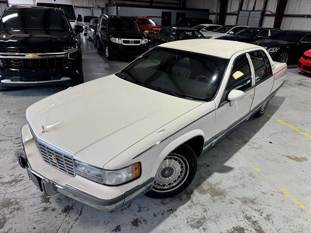 1994 Cadillac Fleetwood BROUGHAM - 15K ORIGINAL MILES - CORVETTE 5.7 LT1 V8! - photo 4