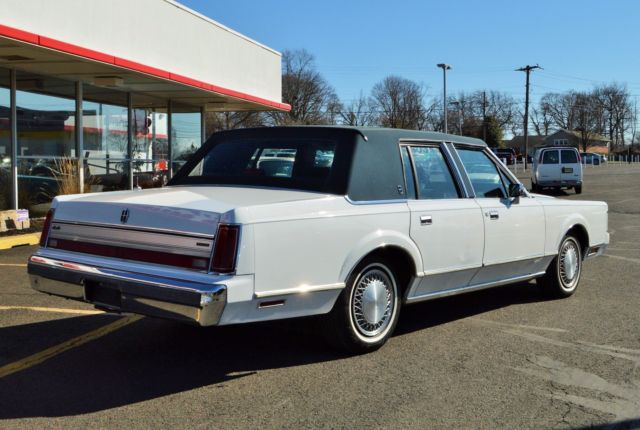 1988 Lincoln Town Car TOWNCAR - photo 7