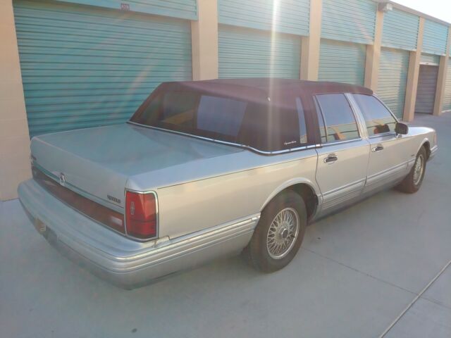 1991 Lincoln Town Car Signature - photo 11