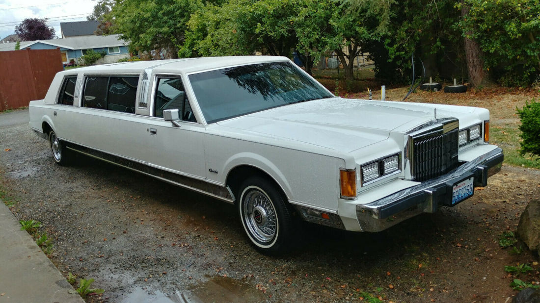 Lincoln Town Car Stretch Limousine 26ft 1989 Lincoln Town Car