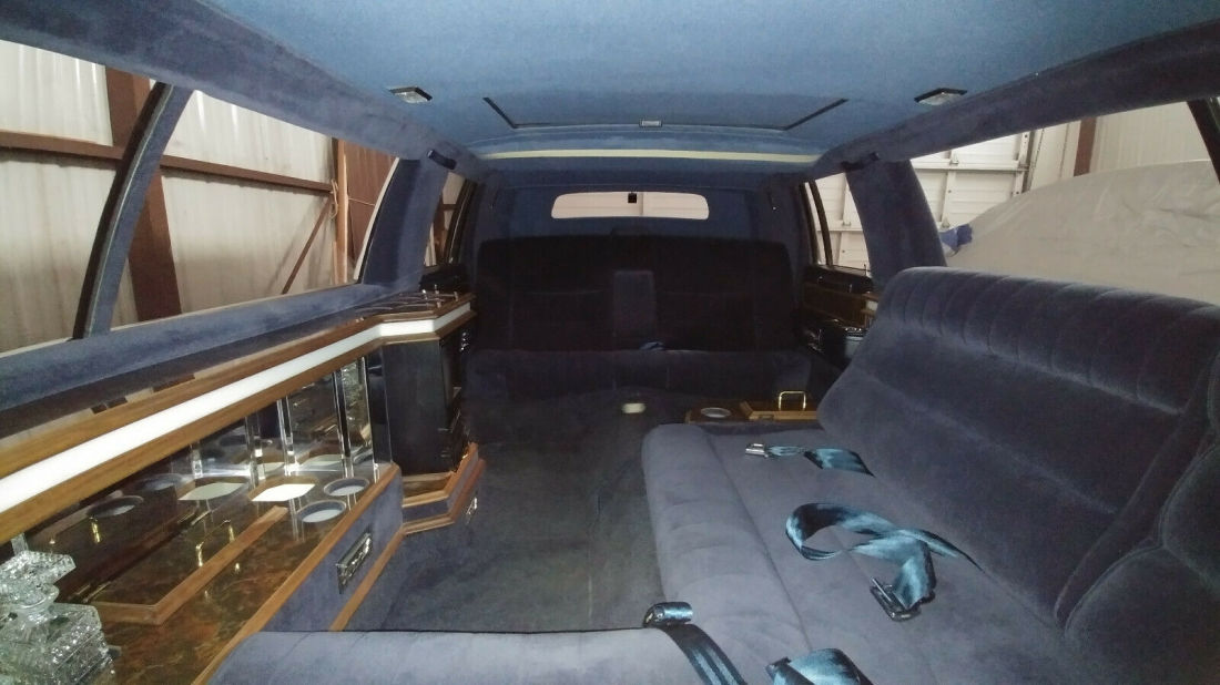 1989 Lincoln Town Car - photo 4
