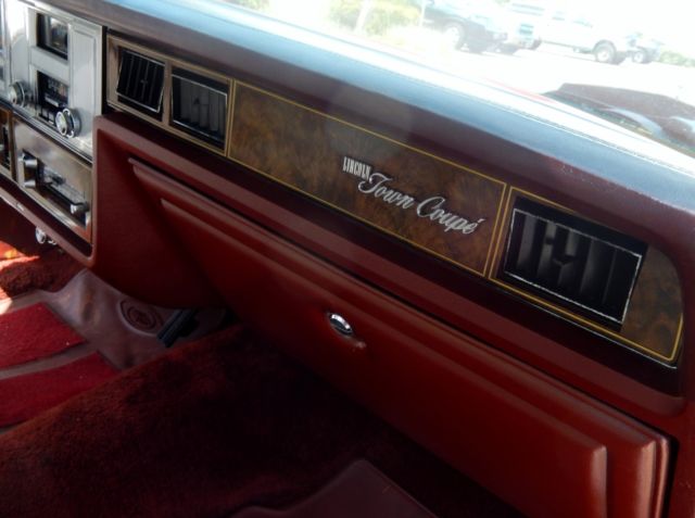 1978 Lincoln Town Car - photo 9