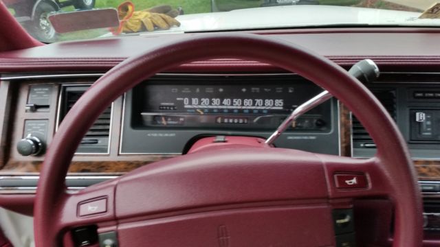 1992 Lincoln Continental Executive - photo 7