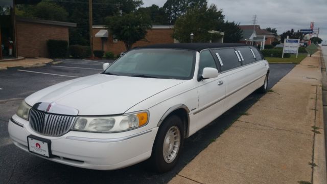 1980 Lincoln Town Car - photo 2