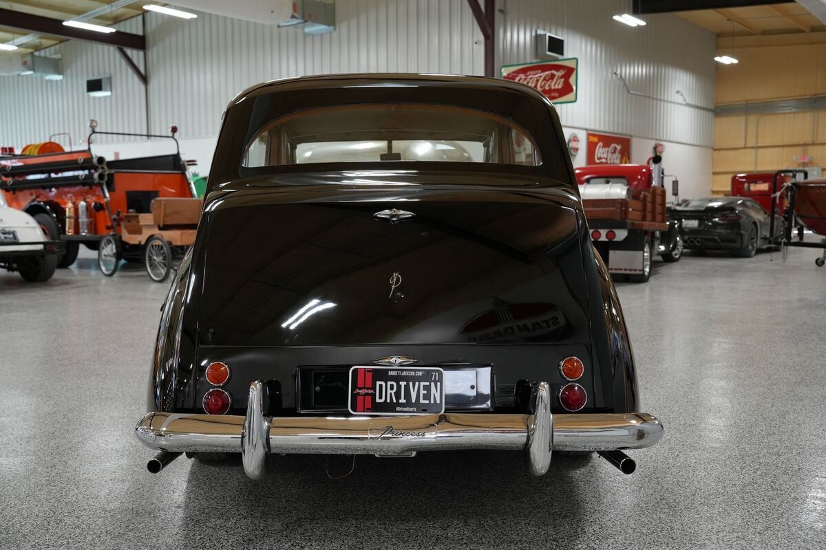 1966 Austin Princess Limousine - photo 6