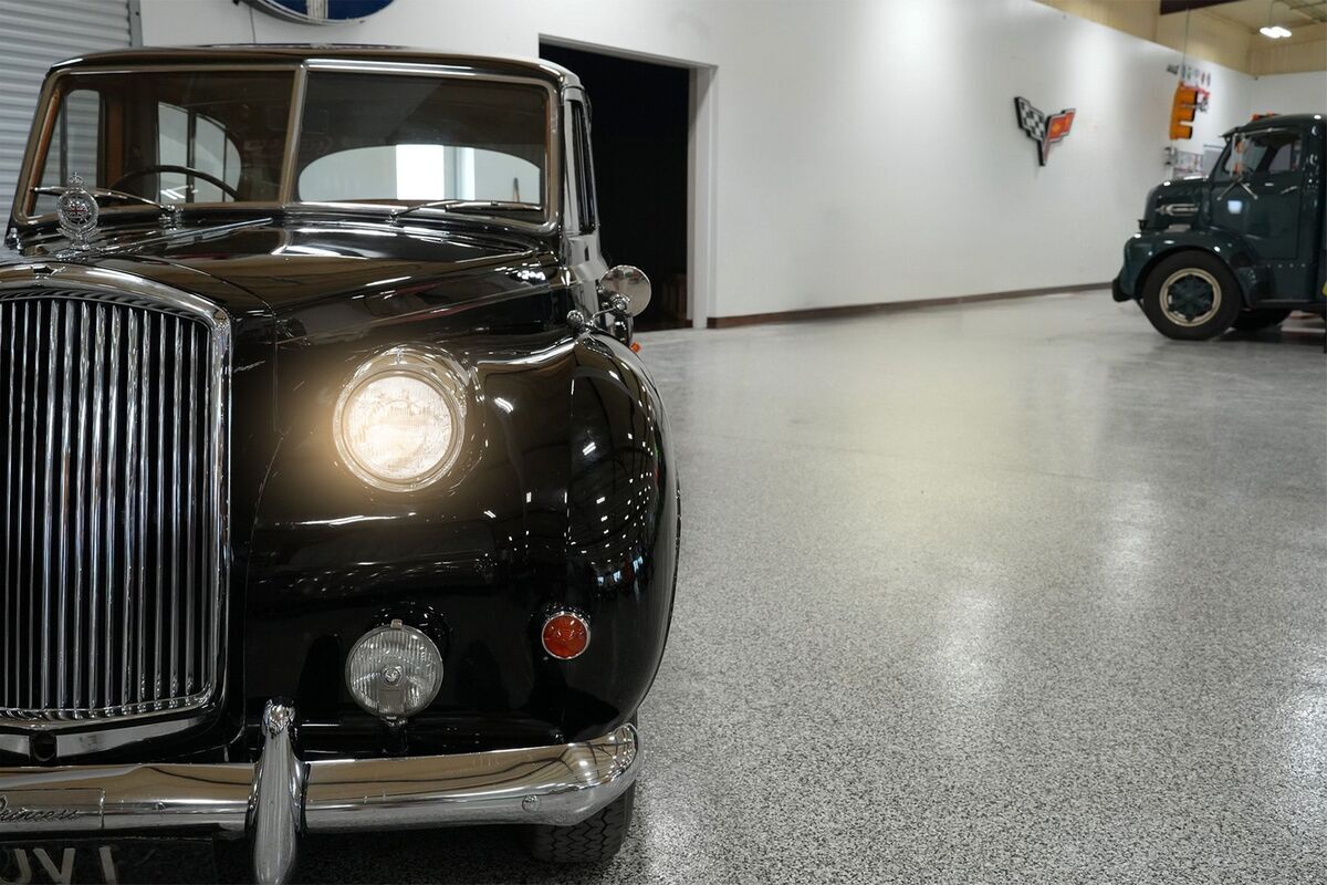 1966 Austin Princess Limousine - photo 9