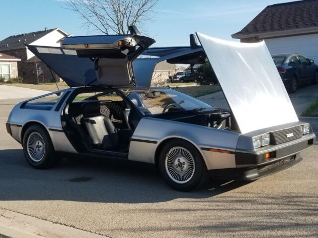 1981 DeLorean - photo 2