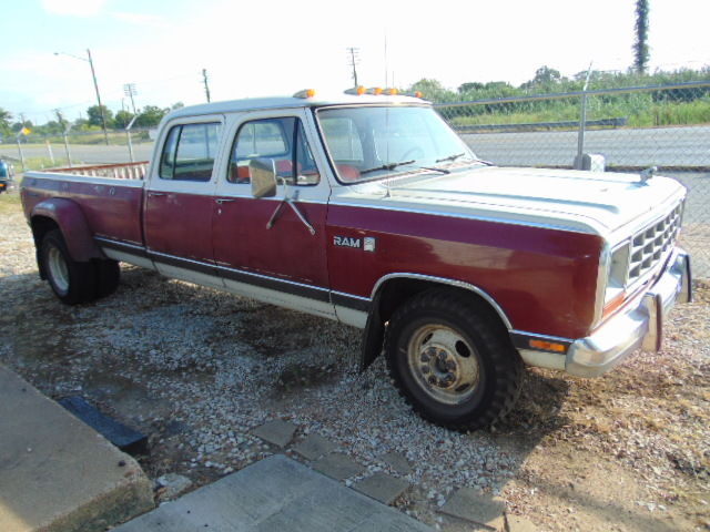 1982 Dodge Ram 3500 royal se - photo 5