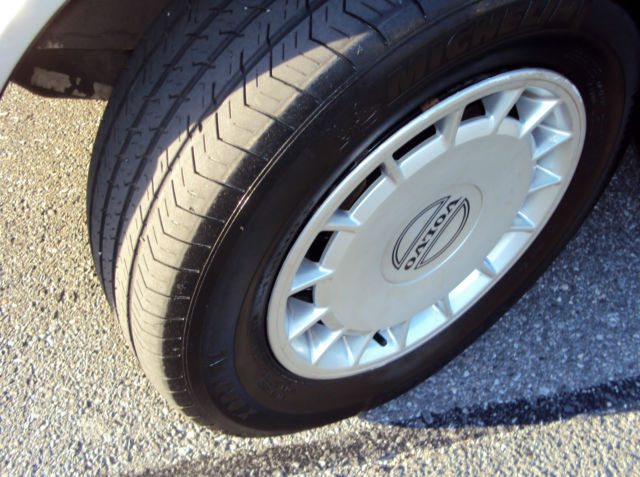1991 Volvo 240 - photo 11