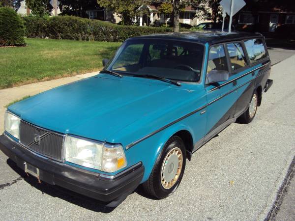L@@K 1993 VOLVO 240 WAGON 1993 Volvo 240 .