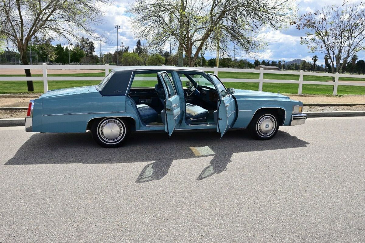 1977 Cadillac DeVille LOW MILES-CLEAN-INSPECTED-BARN FIND-NO RESERVE - photo 10