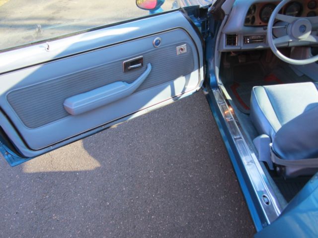 1977 Chevrolet Camaro 4 Speed Survivor rot free texas car - photo 10