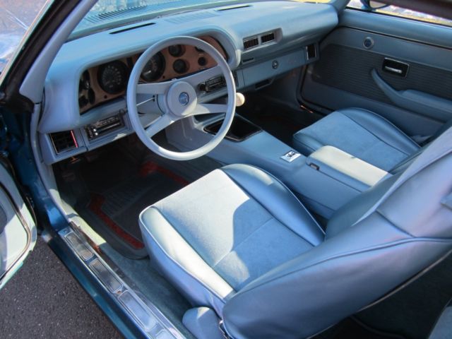 1977 Chevrolet Camaro 4 Speed Survivor rot free texas car - photo 12