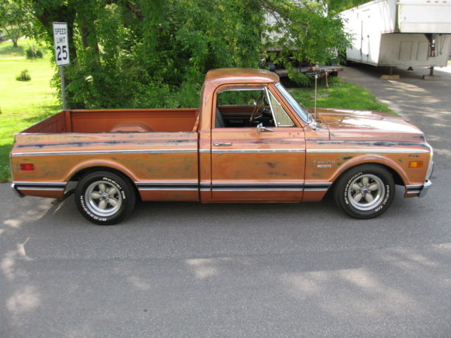 1970 Chevrolet C-10 Custom - photo 3