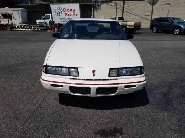1988 Pontiac Grand Prix SE Coupe 2-Door - photo 8