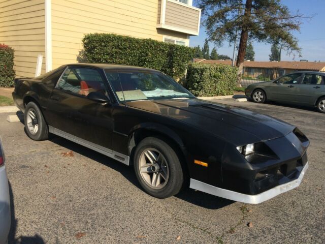 1985 Chevrolet Camaro z28 - photo 3