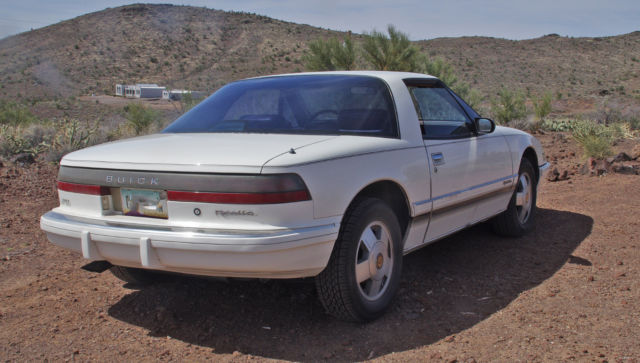 1990 Buick Reatta - photo 10