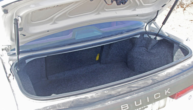 1990 Buick Reatta - photo 8