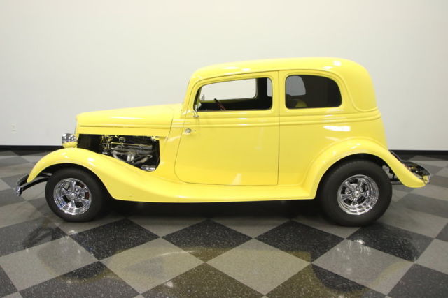 1933 Ford Vicky - photo 2
