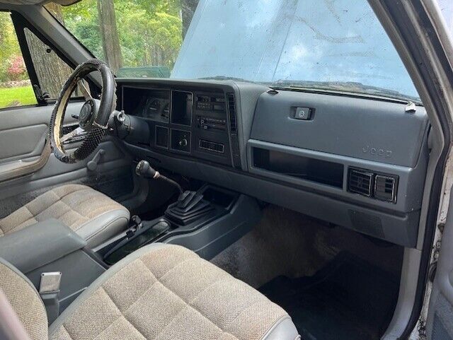 1990 Jeep Comanche - photo 8