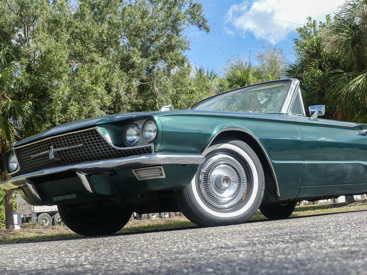 1966 Ford Thunderbird Convertible - photo 10