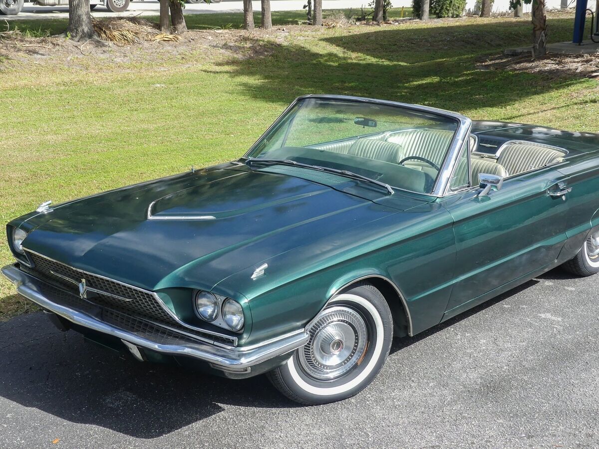 1966 Ford Thunderbird Convertible - photo 11