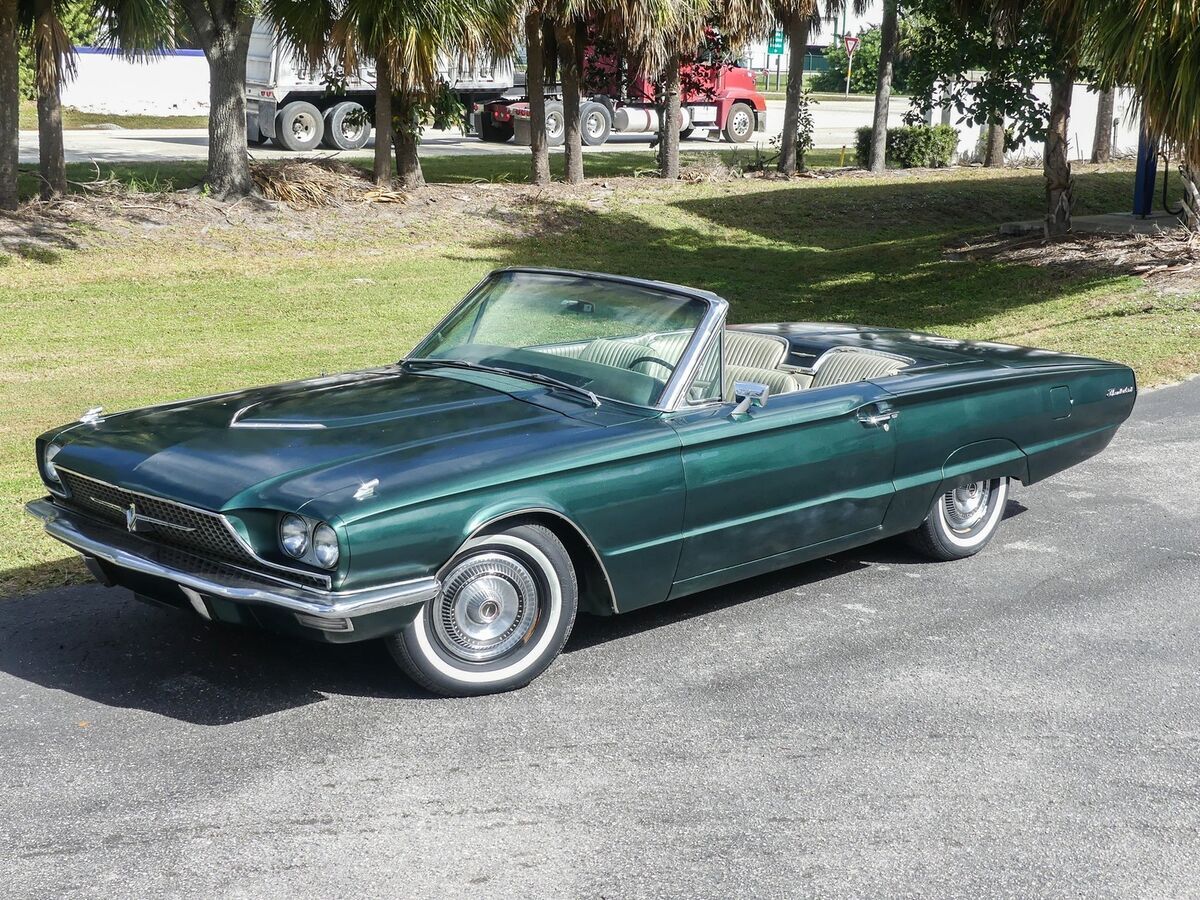 1966 Ford Thunderbird Convertible - photo 9