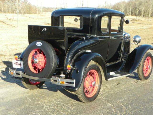 1931 Ford Model A Deluxe Coupe - photo 4