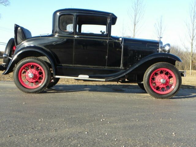 1931 Ford Model A Deluxe Coupe - photo 5