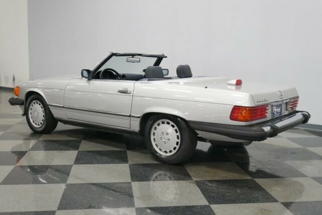 1987 Mercedes-Benz SL-Class -- - photo 9