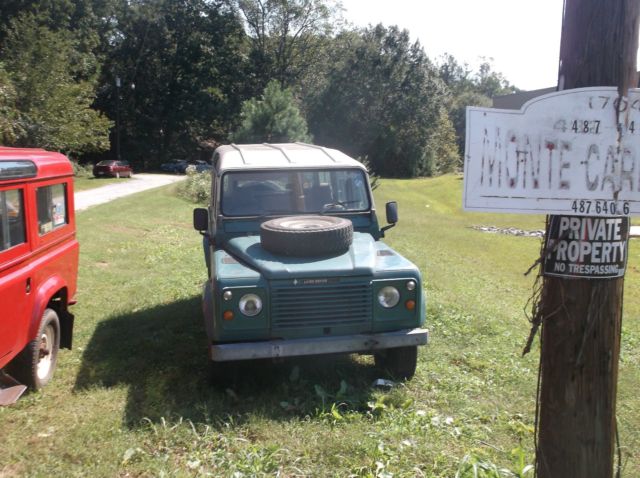 1884 Land Rover Defender - photo 3