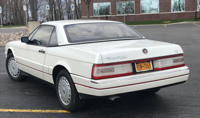 1989 Cadillac Allante - photo 2