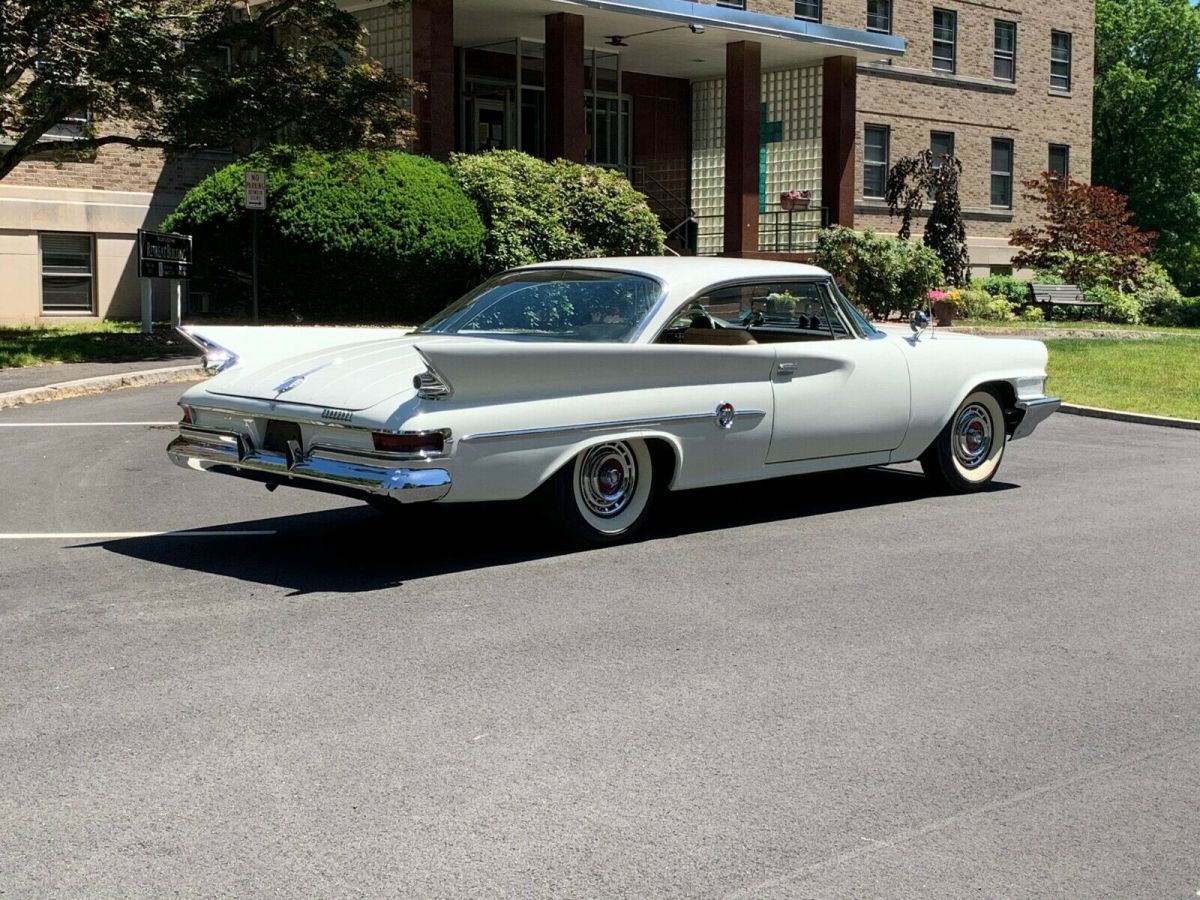 1961 Chrysler 300 Series - photo 5