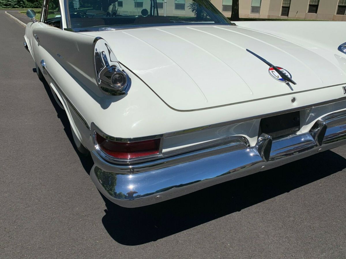 1961 Chrysler 300 Series - photo 9